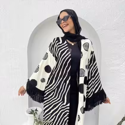 Estringo Monochrome Magic Cardigan for women elegant Egyptian fashion style