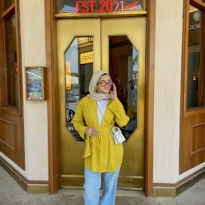 Mustard linen blazer with built-in structure by Estringo Egyptian fashion