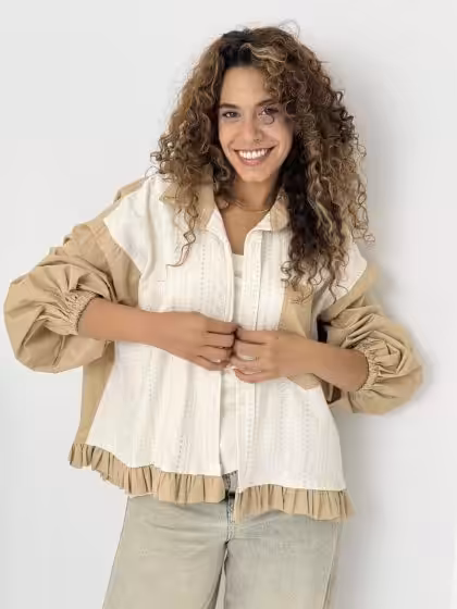 Estringo Camilia Embroidered Linen-Poplin Shirt in Beige Off-White for Women