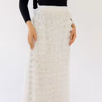 White pearl skirt by Estringo Egyptian women's fashion brand