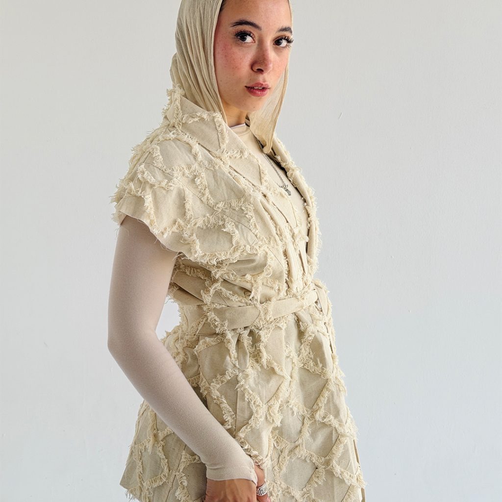 Checkmate Vest (Fringed Linen - Beige)